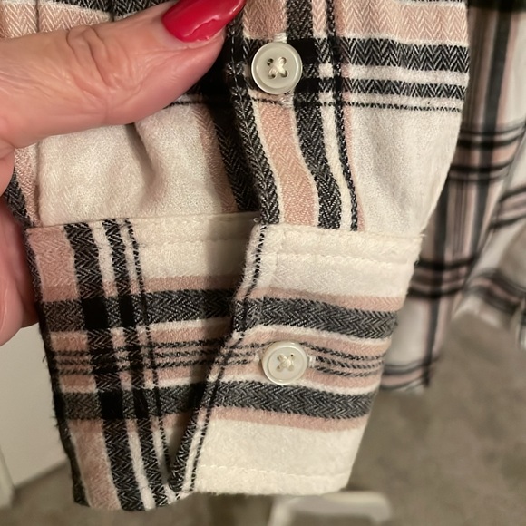 LOFT Plaid Flannel Oversized Everyday Shirt - Picture 4 of 9